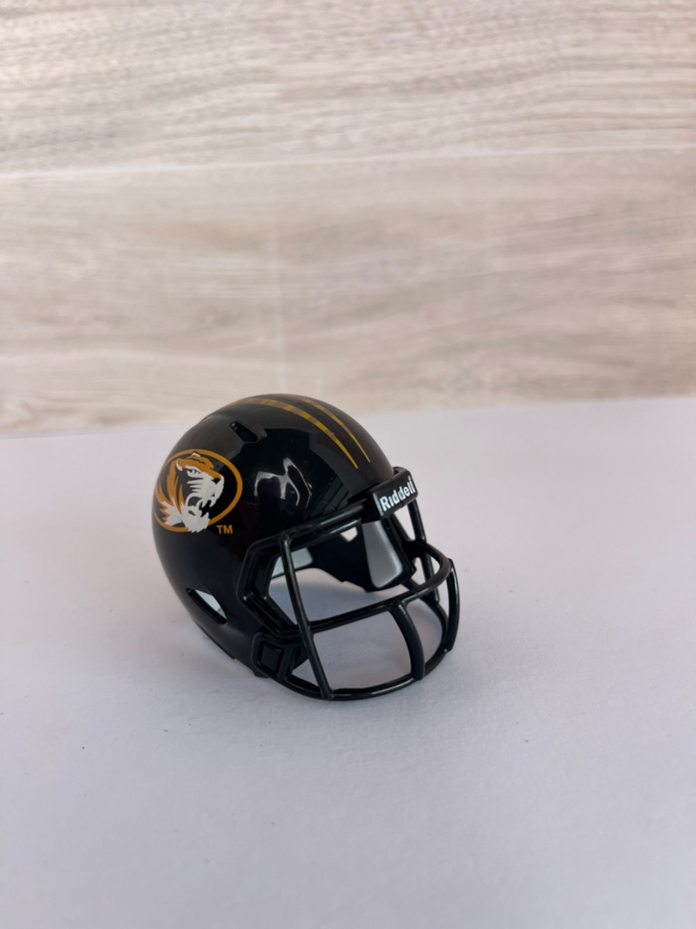 Riddell Missouri Tigers NCAA mini football helmet